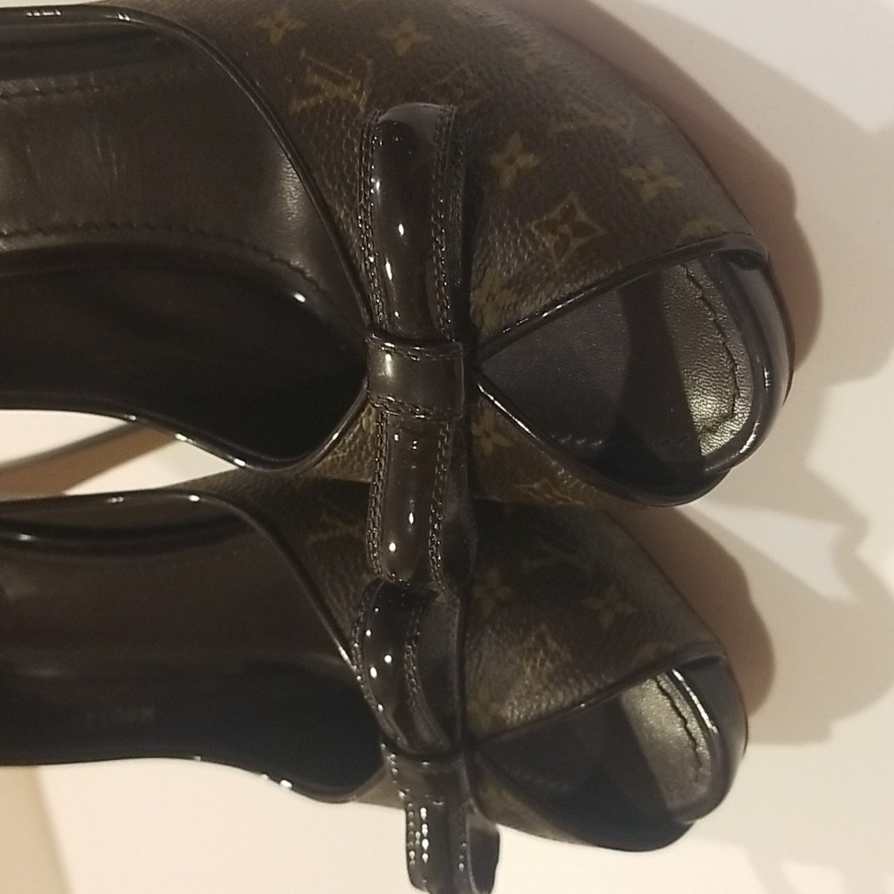 Louis Vuitton  Monogram  peep toe heels 39 - Picture 7 of 13